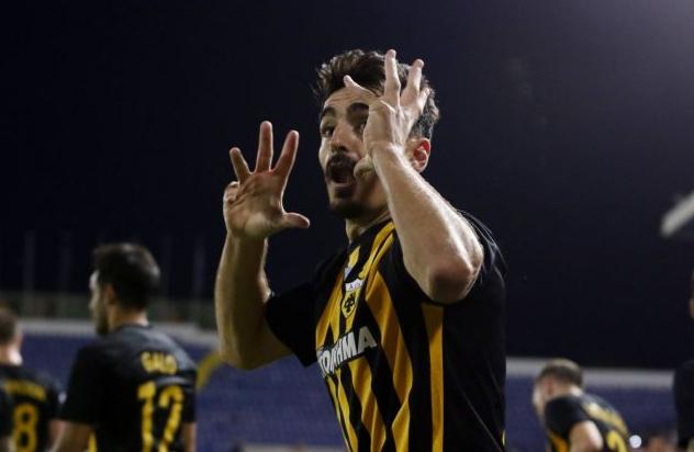 Χωρίζουν με… αιχμές Λάζαρος και ΑΕΚ