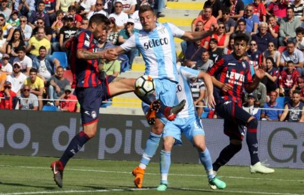 Η Λάτσιο έ«Χ»ασε την ευκαιρία, νίκη σωτηρίας η Κάλιαρι