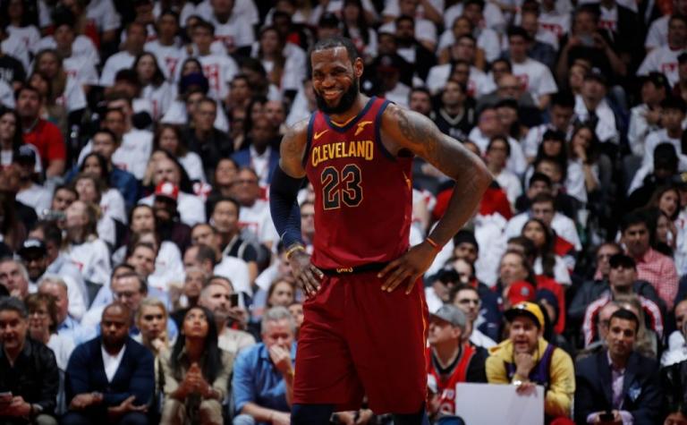 Με triple-double του Λεμπρόν «άλωσαν» το Τορόντο οι Καβαλιέρς