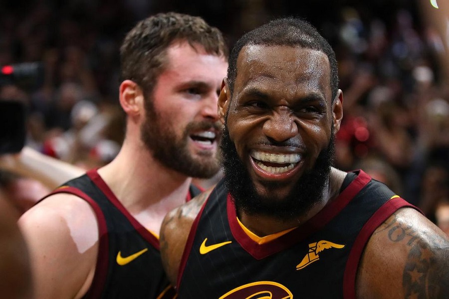 TOP 5: LeBron with… Love [Βίντεο]