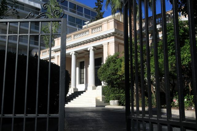 To «παζάρι» για συντάξεις και χρέος