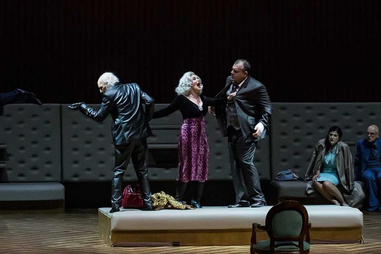 Το στοίχημα του «Μακρόπουλου»