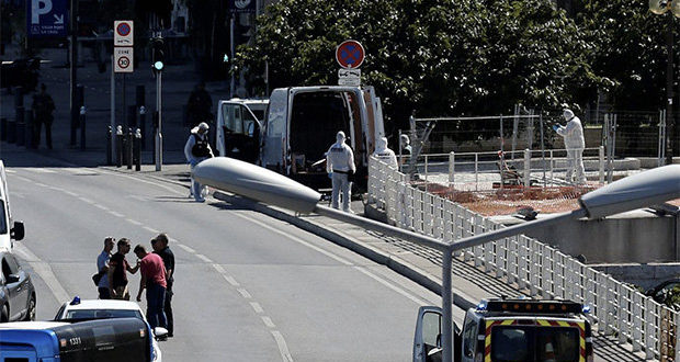 Επίθεση κουκουλοφόρων με καλάσνικοφ στη Μασσαλία