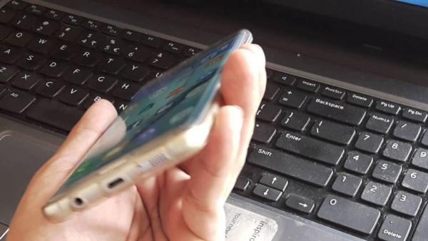 Χαμογελάστε, σας φωτογραφίζουν!