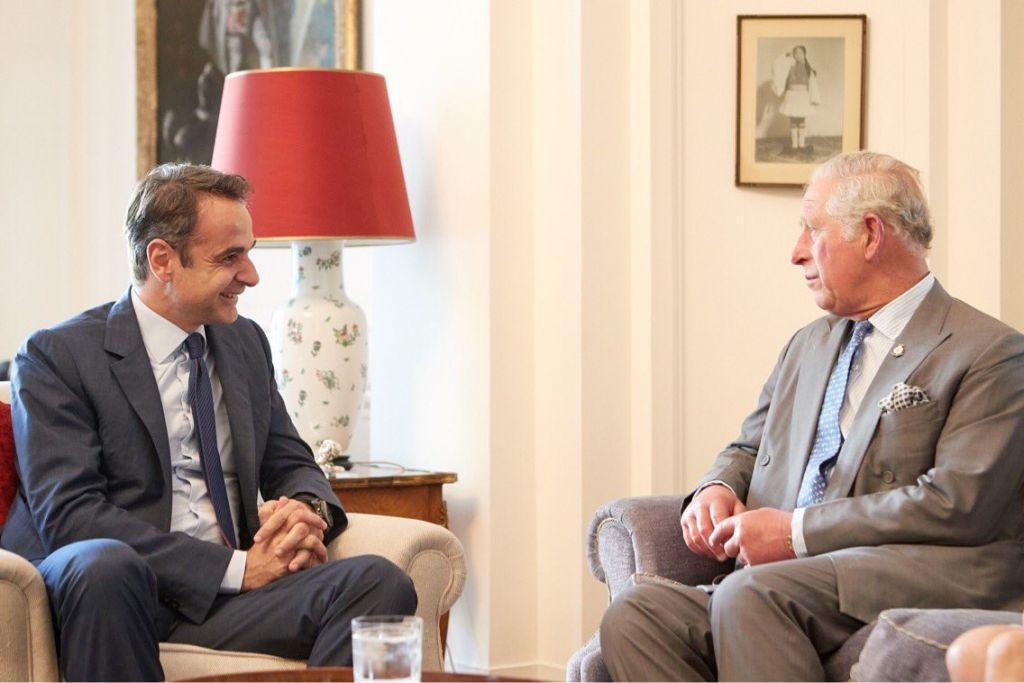 Με τον πρίγκιπα Κάρολο συναντήθηκε ο Κυριάκος Μητσοτάκης