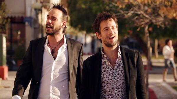 Ο Κωστής Μαραβέγιας εύχεται χρόνια πολλά στον Πάνο Μουζουράκη