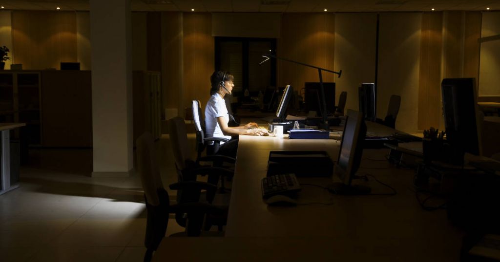 Μελέτη εξηγεί γιατί η νυχτερινή εργασία κάνει κακό