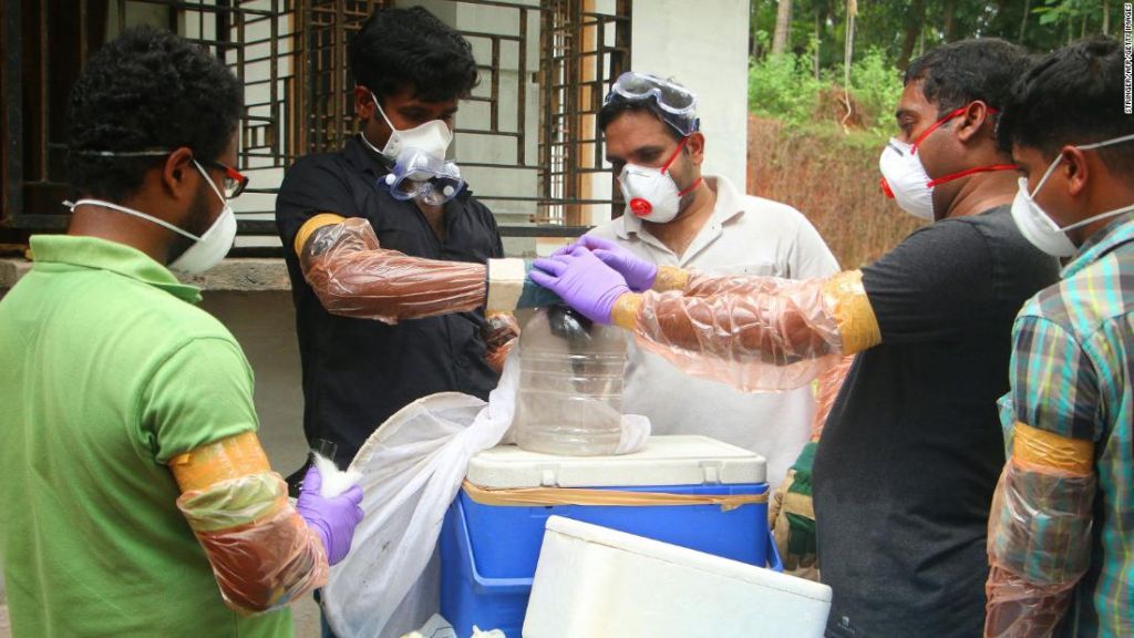 Ινδία: Τουλάχιστον 10 νεκροί από ιό που μεταδίδεται από τις νυχτερίδες