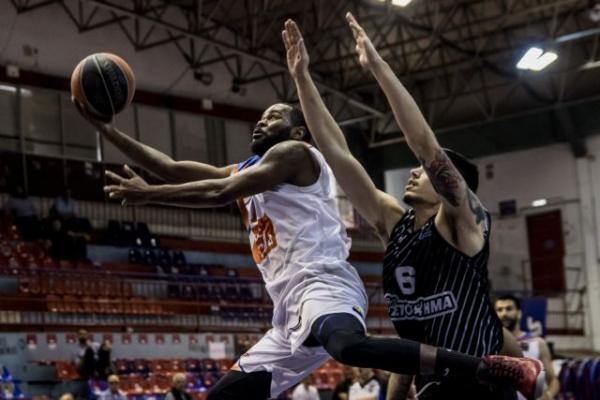 Πέρασε από τη Νέα Σμύρνη ο ΠΑΟΚ με 81-67