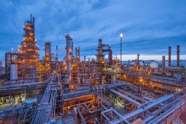 Στα ύψη οι τιμές του πετρελαίου ενόψει των κυρώσεων κατά του Ιράν