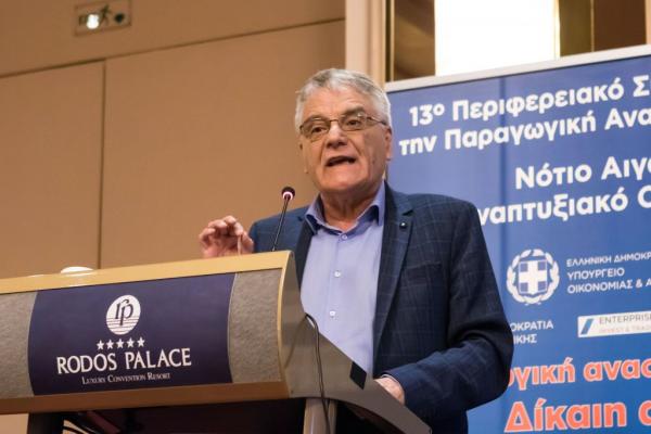 Πουλάκης: Αναγκαία η κατάτμηση των μεγάλων περιφερειών
