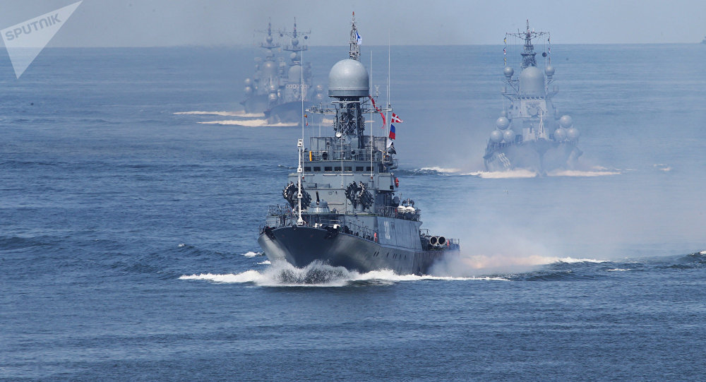 Σε ετοιμότητα ρωσικά πολεμικά πλοία στη Μεσόγειο με εντολή Πούτιν