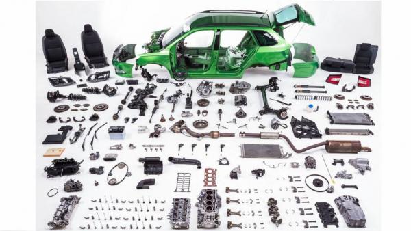 Αποσυναρμολογώντας ένα Skoda Fabia