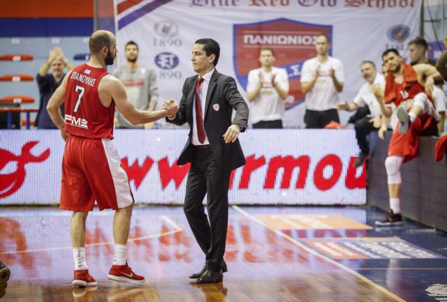 Ο ΕΣΑΚΕ βραβεύει τον πρώτο σκόρερ, Βασίλη Σπανούλη