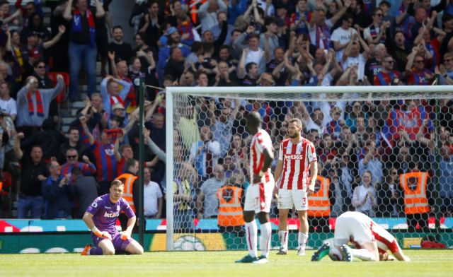 Υποβιβάστηκε η Στόουκ Σίτι με ήττα από τον Κρίσταλ Πάλας