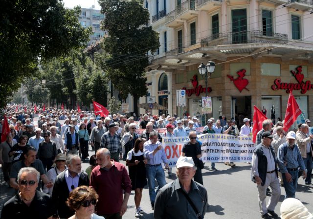 Συγκεντρώσεις διαμαρτυρίας συνταξιούχων για τις νέες περικοπές
