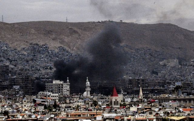 Συρία: Τουλάχιστον οκτώ άμαχοι νεκροί από αεροπορικό βομβαρδισμό