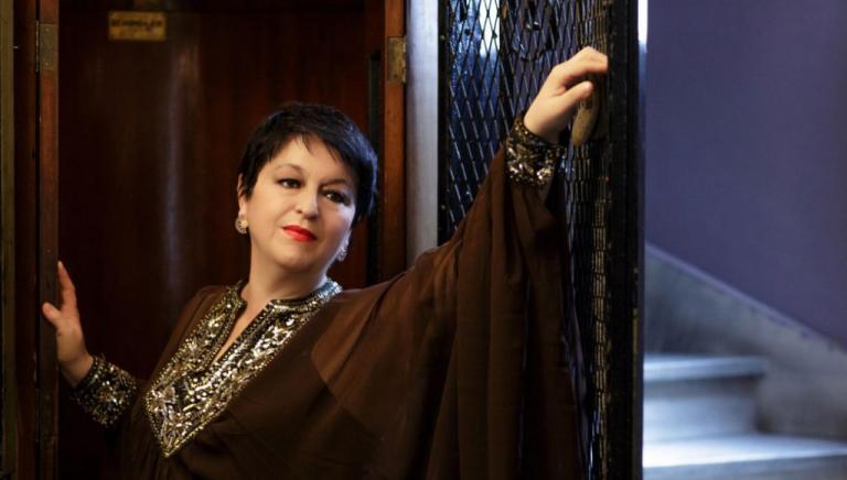 Μια μεγάλη «μουσική» δωρεά έκανε η  Σόνια Θεοδωρίδου στη Δημοτική Βιβλιοθήκη Καβάλας