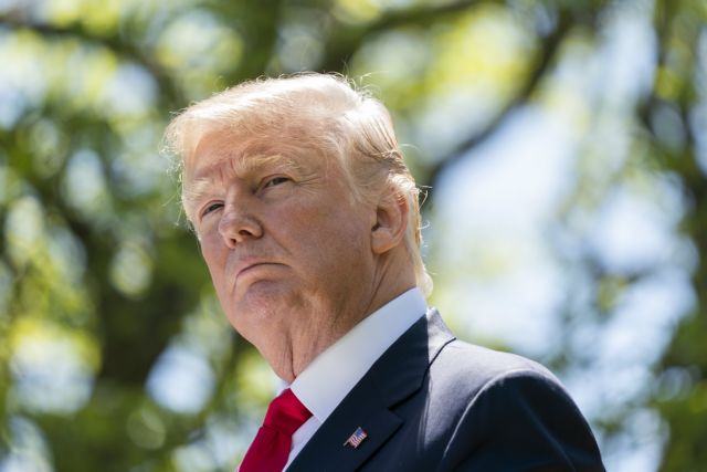 Ο ειδικός εισαγγελέας απειλεί με κλήτευση τον Τραμπ