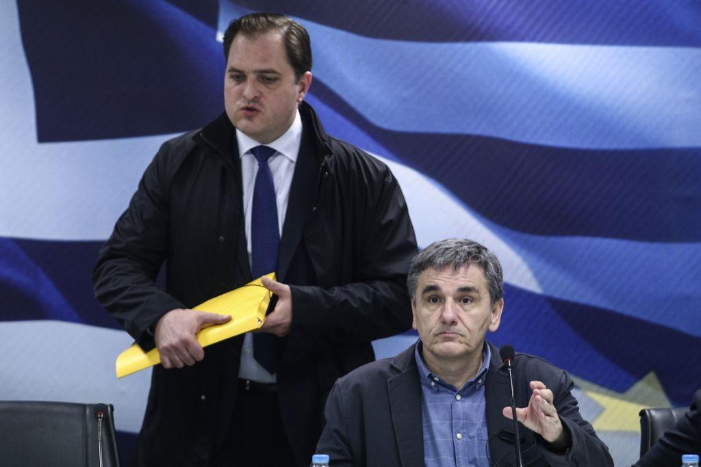 Χιλιάδες έλεγχοι και κατασχέσεις από την ΑΑΔΕ για τη φοροδιαφυγή