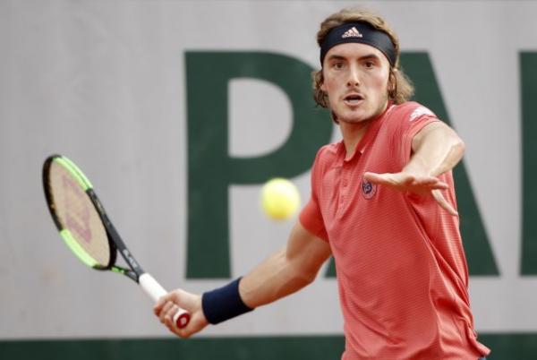 Αποκλεισμός για Τσιτσιπά στο Ρολάν Γκαρός