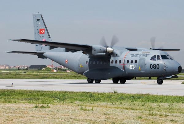 Νέες παραβιάσεις στο Αιγαίο από τουρκικά αεροσκάφη