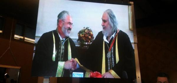 Τιμητική βράβευση για τον συνθέτη Βαγγέλη Παπαθανασίου