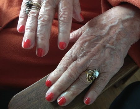 Εικαστικοί συνομιλούν με ηλικιωμένους του Γηροκομείου Αθηνών