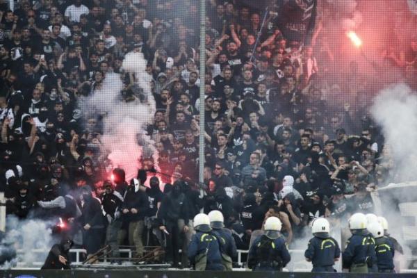 Ο Ολυμπιακός κατήγγειλε ΑΕΚ και ΠΑΟΚ και ζητεί αφαίρεση βαθμών