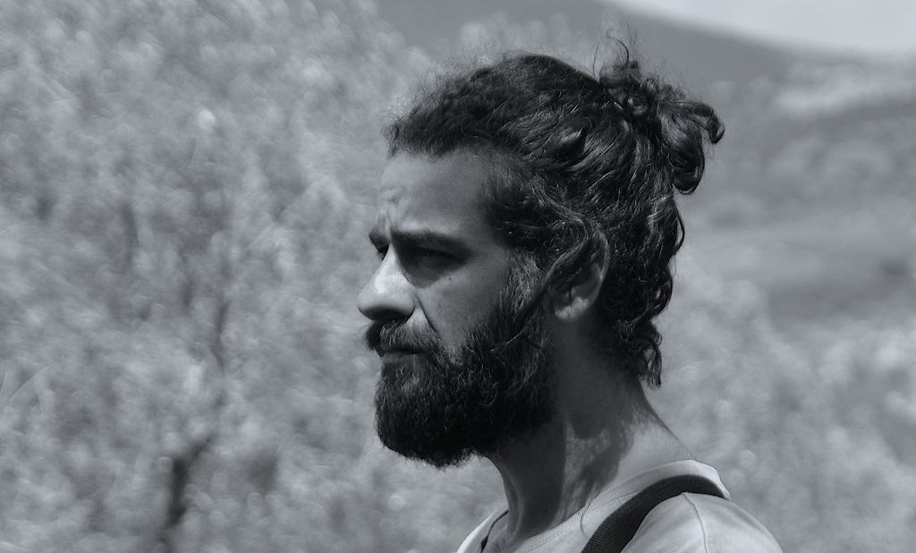 Ο Ντέλλας εκπαιδεύει το κοινό στο αρχαίο δράμα