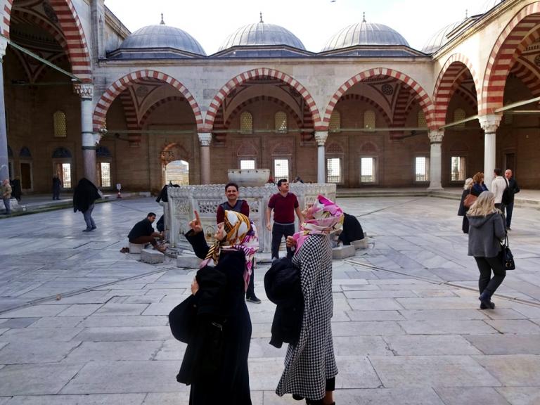 Le Monde: Μαράζωσε ο τουρισμός της Αδριανούπολης μετά το επεισόδιο με τους Έλληνες στρατιωτικούς