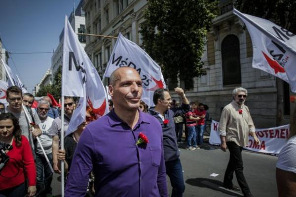 SPIEGEL: Πυρηνική βόμβα η Ιταλία – Οι λαϊκισμοί τους θυμίζουν τον Βαρουφάκη