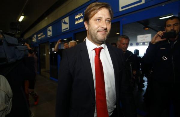 Παρουσιάζεται το μεσημέρι της Τρίτης ο Πέδρο Μαρτίνς