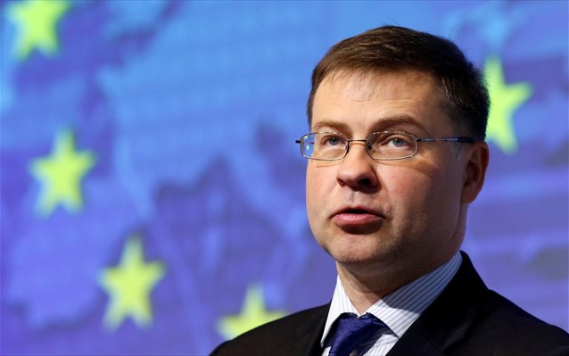 Ντομπρόβσκις: «Ζήτημα μηνών» η απόφαση για το χρέος