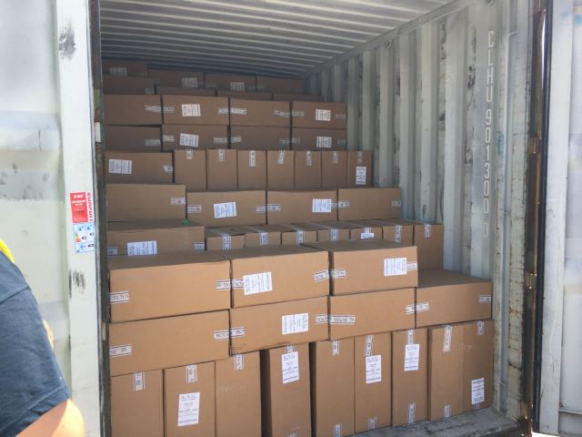 Επιχείρηση «σκούπα» κατά του παραεμπορίου στον Πειραιά