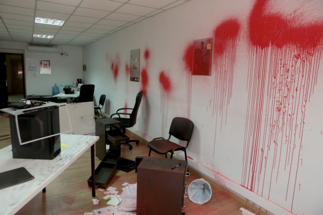 Το βίντεο της εισβολής Ρουβίκωνα στα γραφεία της ΜΚΟ Οxfam