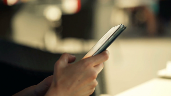 Συνελήφθη επειδή του έστειλε… 65.000 μηνύματα μετά το πρώτο ραντεβού