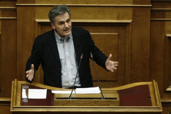 Τσακαλώτος: Ενισχυμένη παρακολούθηση και όχι προληπτική γραμμή