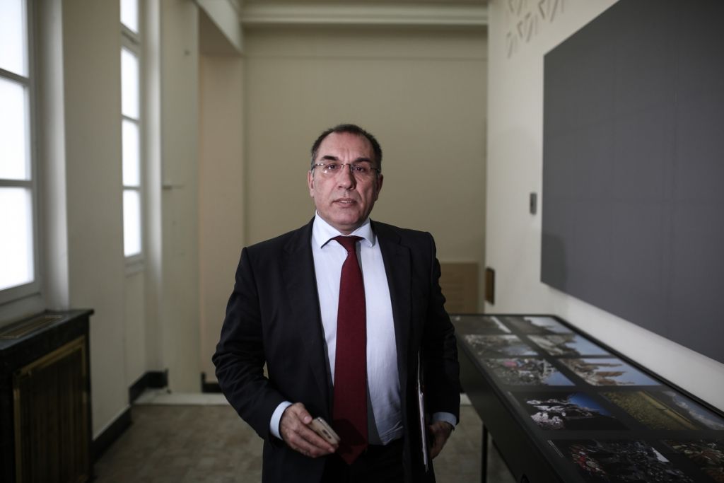 Εντονο παρασκήνιο για τη θέση του αντιπροέδρου της Βουλής που κατέχει ο Δ. Καμμένος