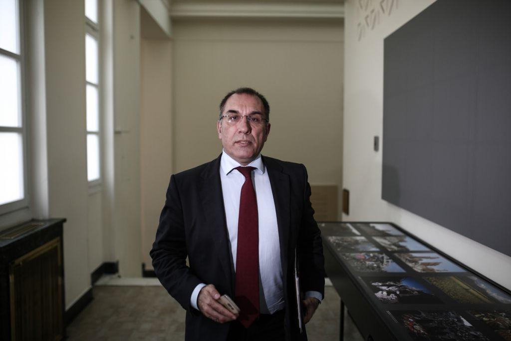 Δημ. Καμμένος στο in.gr: Κάτσε να δω πόσο ξύλο θα πέσει…