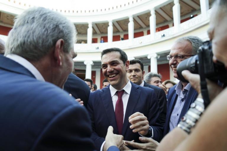 Το τέχνασμα της γραβάτας, και ο αποπροσανατολισμός της κοινής γνώμης