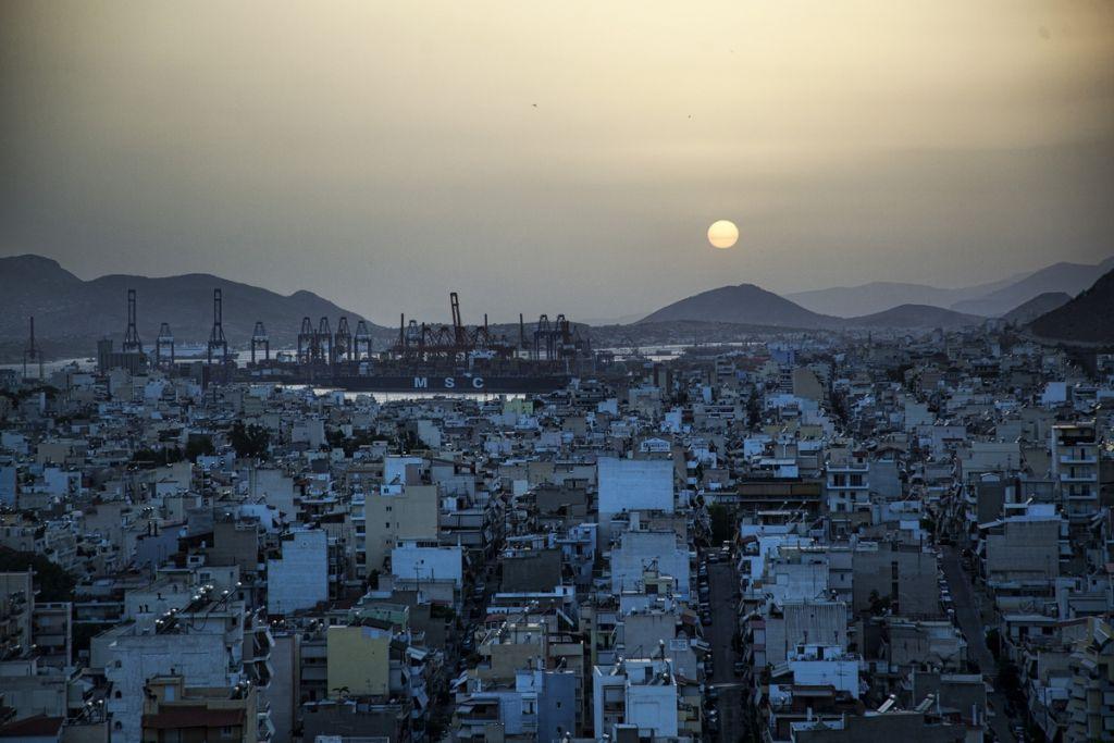 ΕΝΦΙΑ: Ποιοι θα πληρώσουν φέτος περισσότερο φόρο (παραδείγματα)