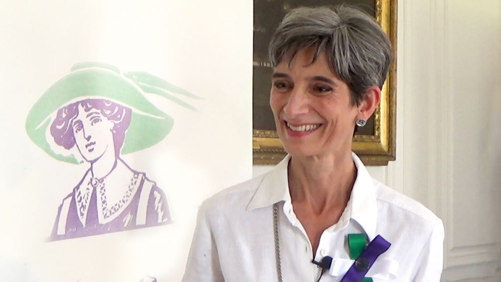 Η πρέσβης της Βρετανίας στην Ελλάδα μιλάει για τις σουφραζέτες