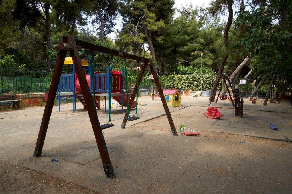 Έτοιμες δώδεκα σύγχρονες παιδικές χαρές του Δήμου Αθηναίων