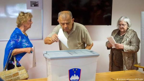 Βαδίζει η Σλοβενία στα χνάρια της Ουγγαρίας;