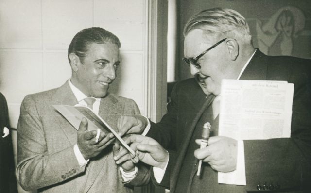 Revival of the greek registry (1953-1960)