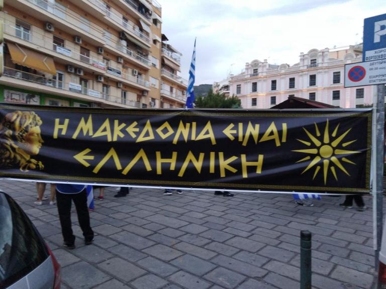 Καβάλα: Αποδοκιμασίες πολιτών στον βουλευτή του ΣΥΡΙΖΑ Γ. Παπαφιλίππου