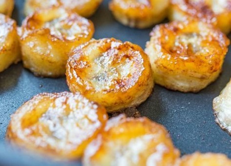 Καραμελωμένες μπανάνες με κανέλα