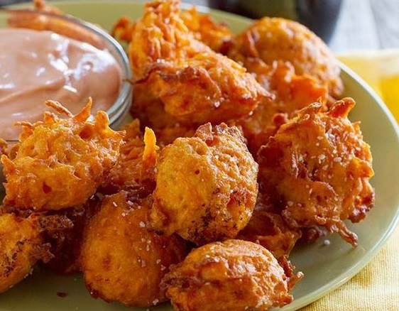 Πατατοκροκέτες με παντζάρι και χρένο