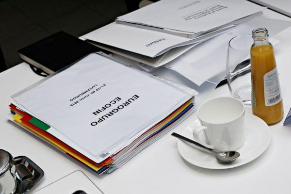 Οι αποφάσεις του Eurogroup και οι «γκρίζες» ζώνες της συμφωνίας